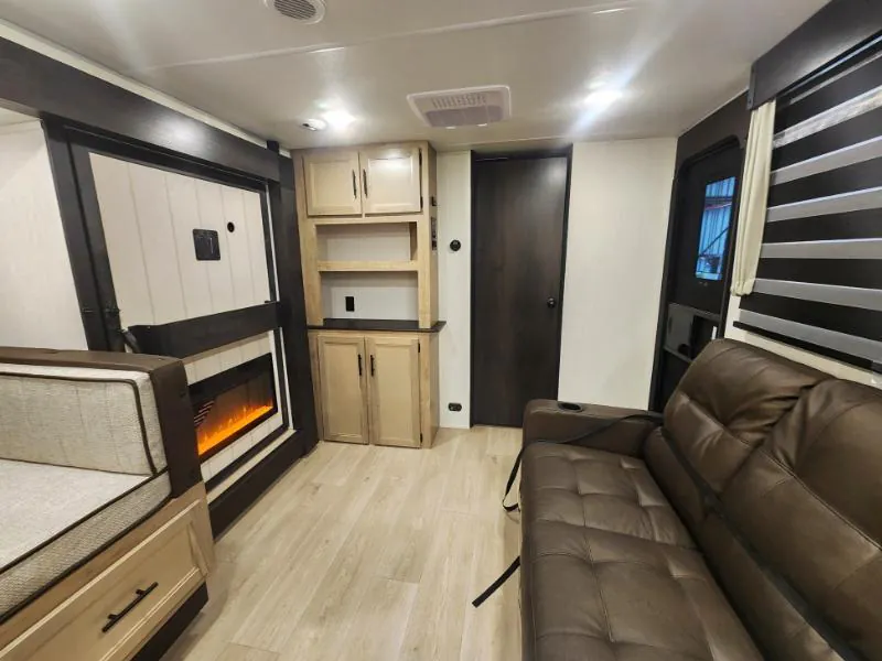 2026 Forest River Cherokee Grey Wolf 26SS — Photo 5