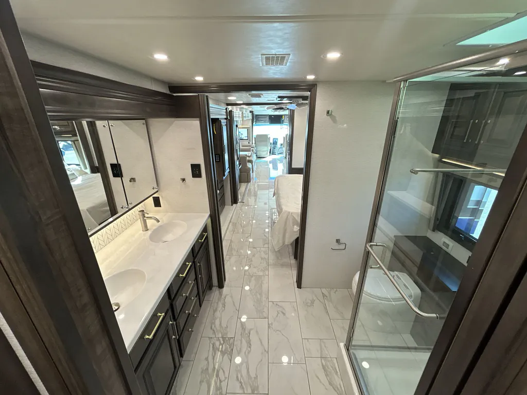 2026 Entegra Coach Aspire 44D, Photos photo 10