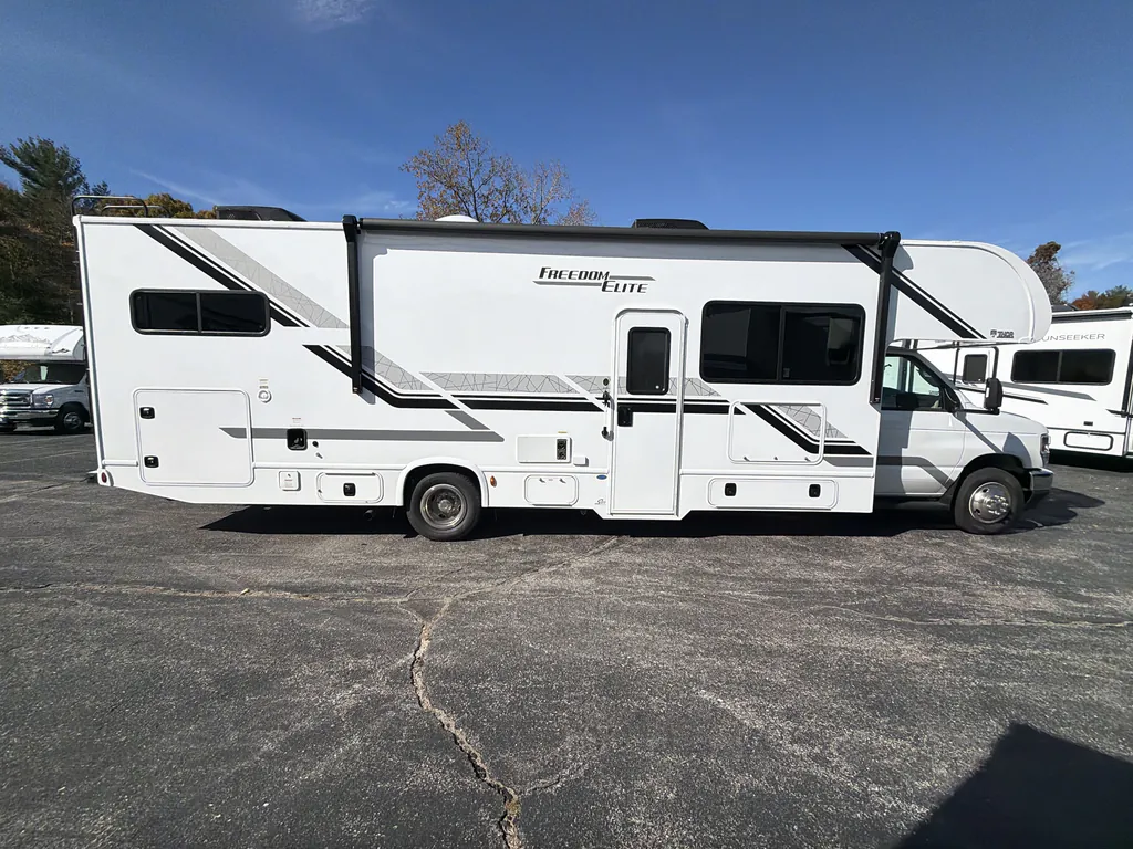 2027 Thor Motor Coach Freedom Elite 31FE, Photos photo 5