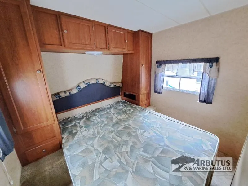 2009 R-Vision Super Sport 26BHS - Photo 4