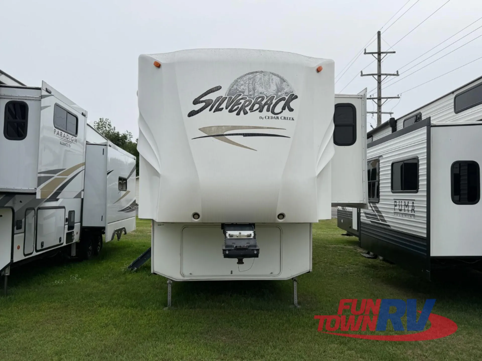 2011 Forest River Cedar Creek Silverback 33L - Photo 3