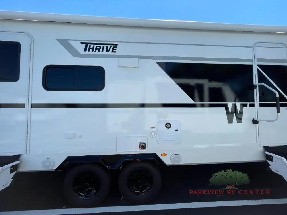 2026 Winnebago Thrive 25RLS - Photo 4