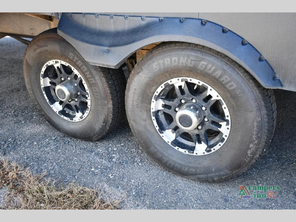 2018 Keystone Raptor 351, Photos photo 17