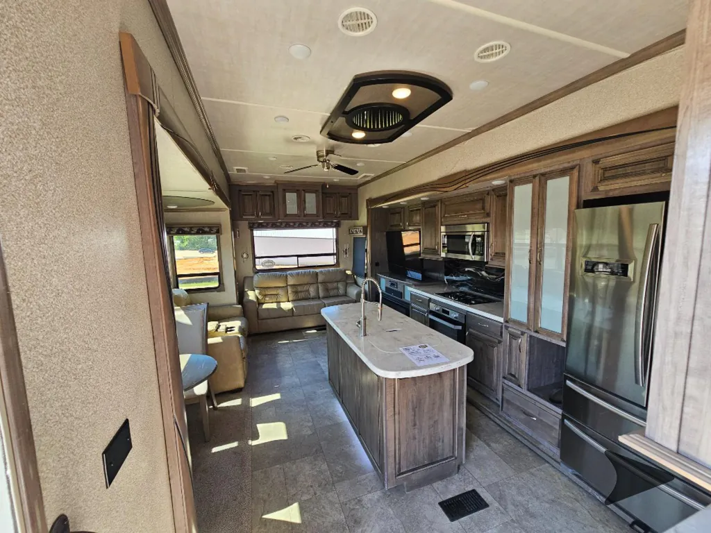2020 Forest River Cedar Creek Champagne Edition 38EL, Photos photo 20