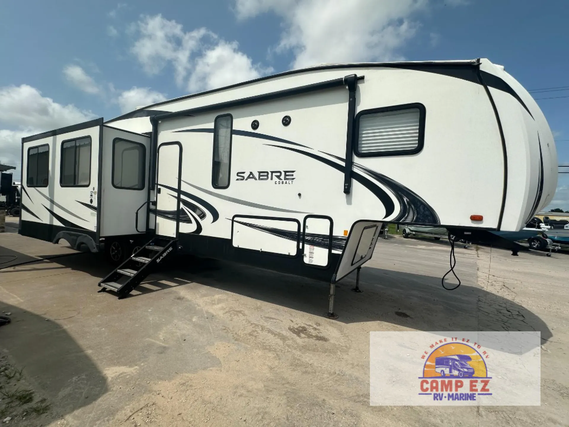2019 Forest River Sabre 31IKT - Photo 2