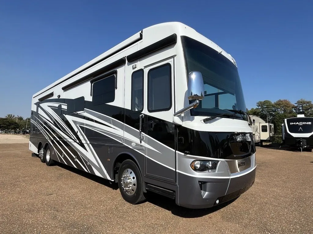 2023 Newmar Ventana 4068 - Photo 2