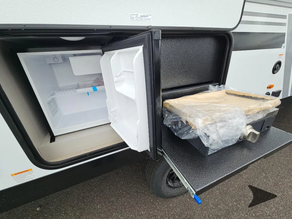 2027 Jayco Jay Feather 29BHB, Photos photo 8