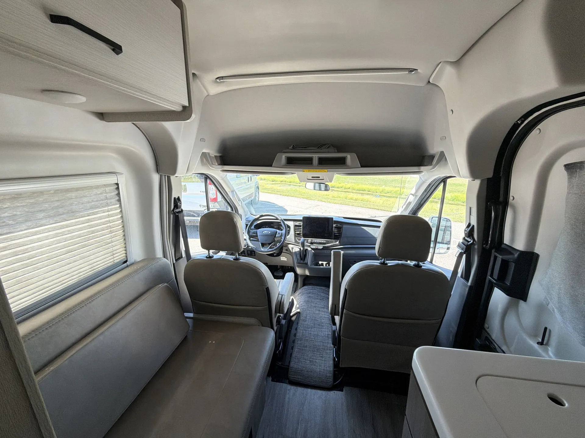 2025 Thor Motor Coach Palladium 1920 — living area main