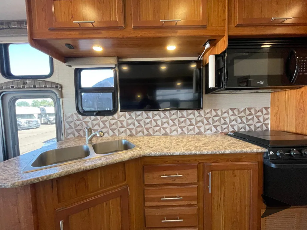 2017 Jayco Alante 31V, Photos photo 18