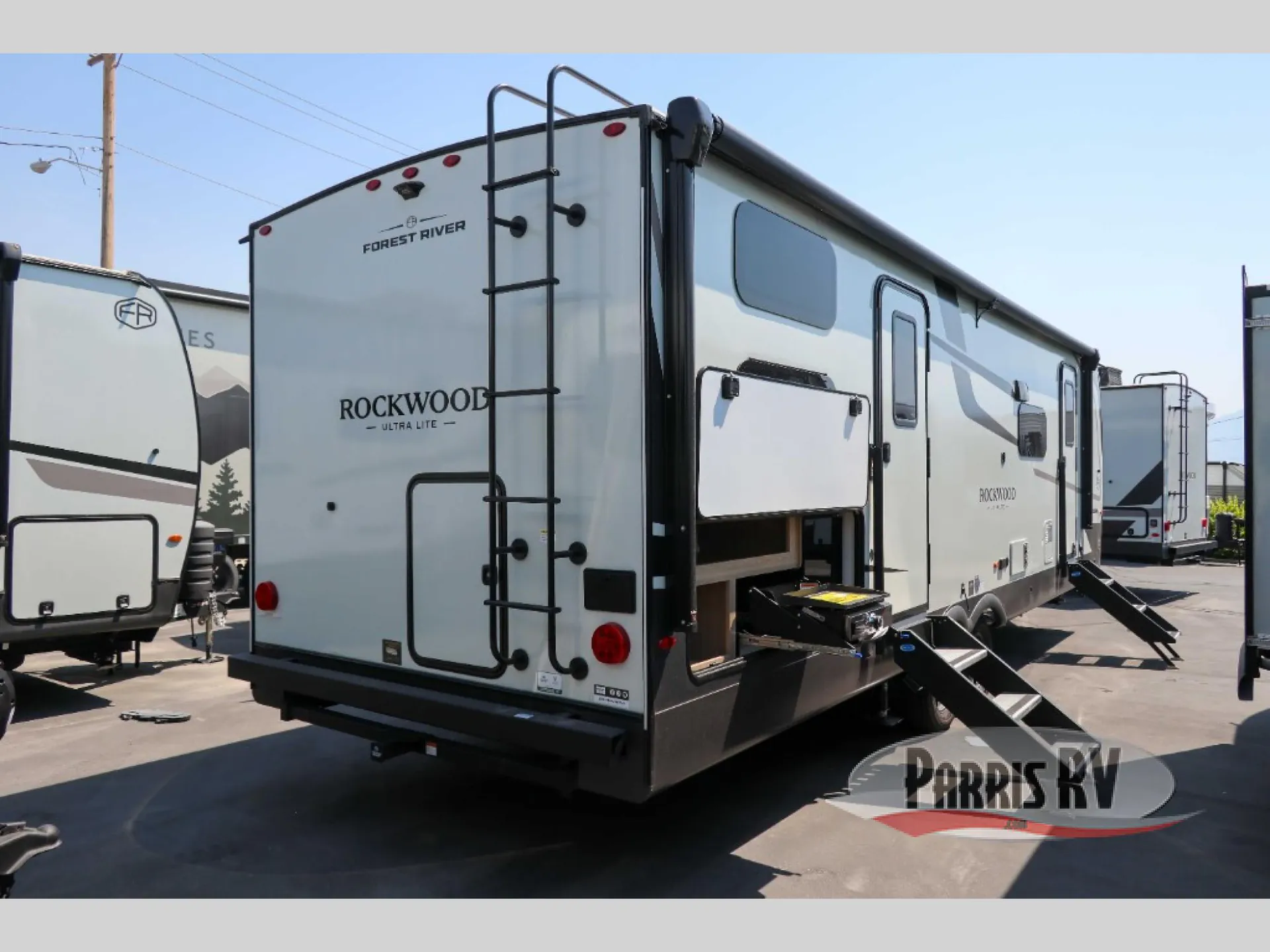 2027 Forest River Rockwood Ultra Lite 2706BH — Photo 6