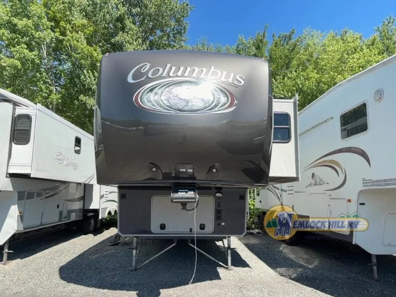 2016 Palomino Columbus 325RL - Photo 2