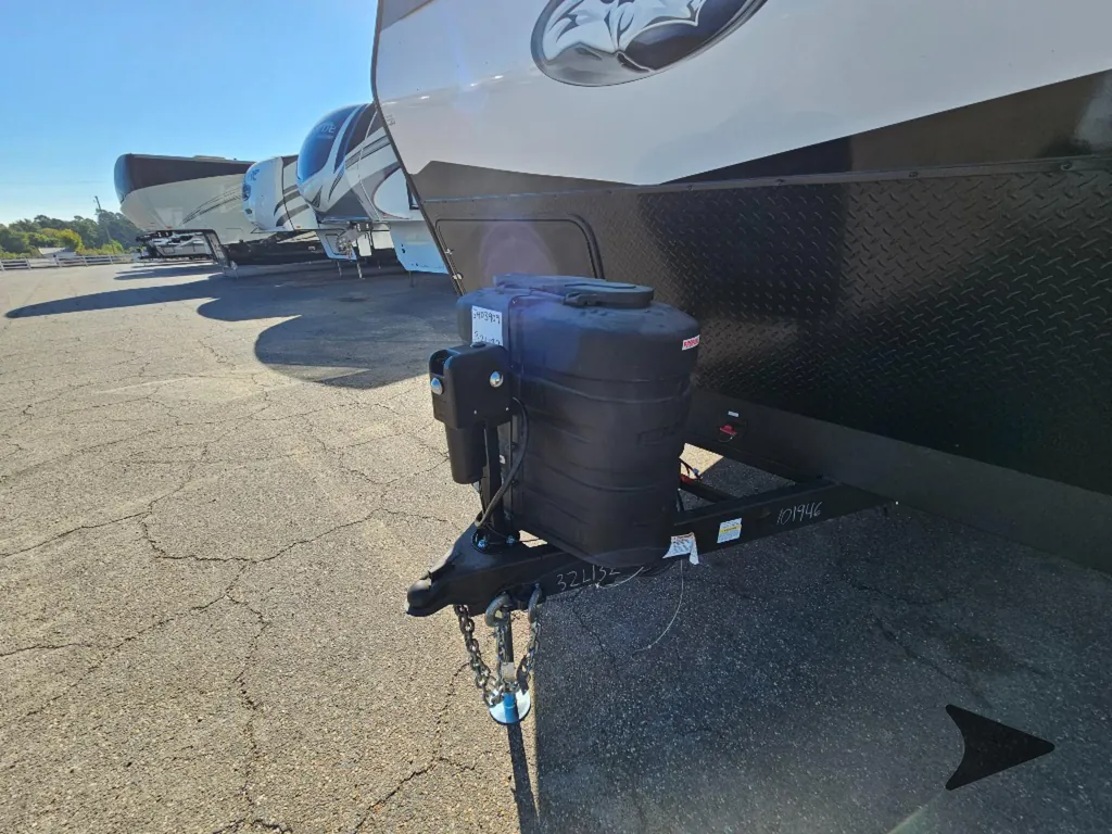 2026 Forest River Vengeance Rogue Armored 32L132, Photos photo 10