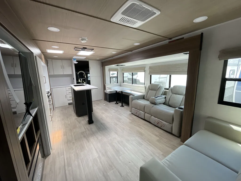2026 Forest River Vibe 3400XL, Photos photo 4