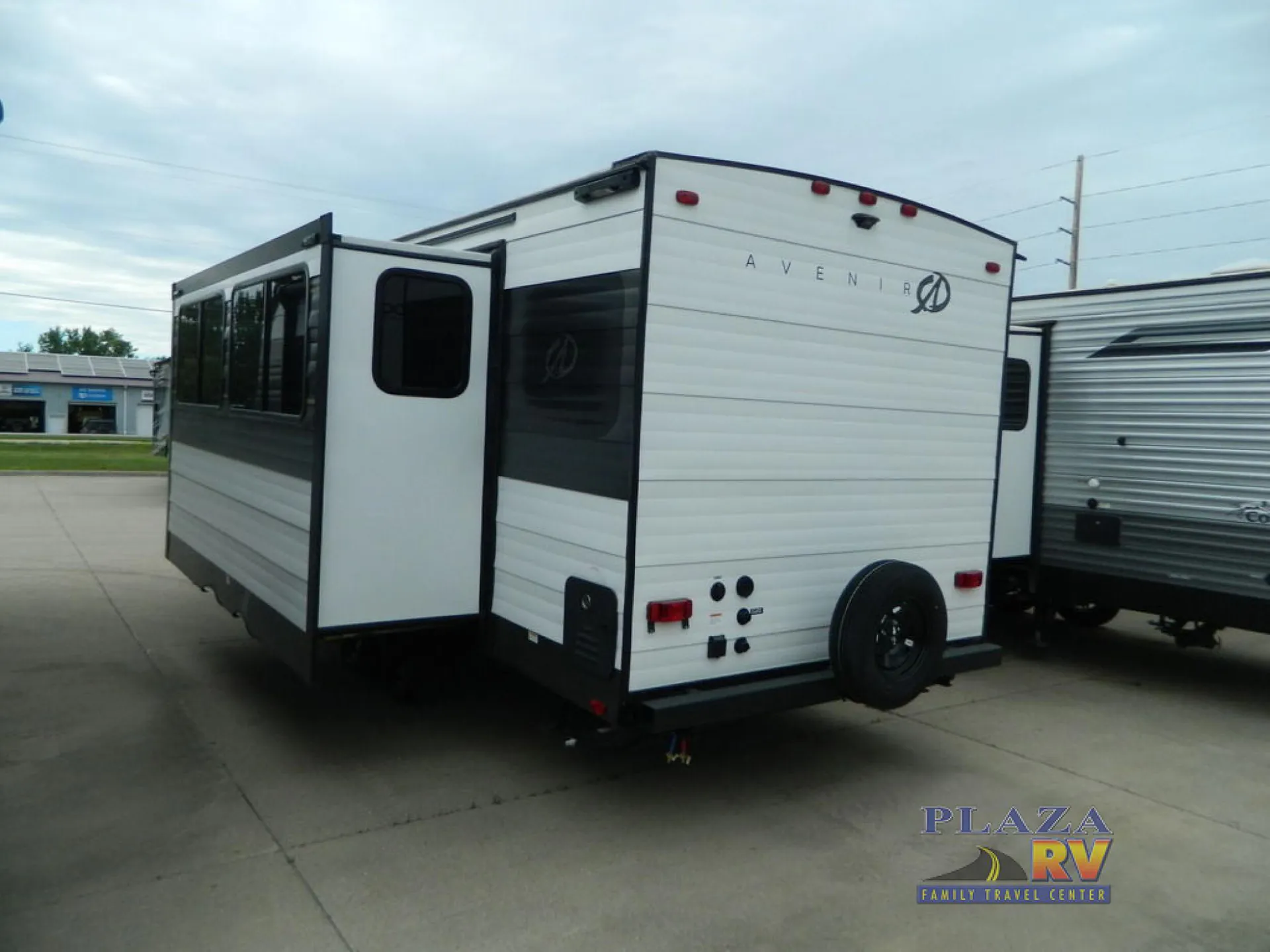 2025 Cruiser RV Avenir 24RB - Photo 4