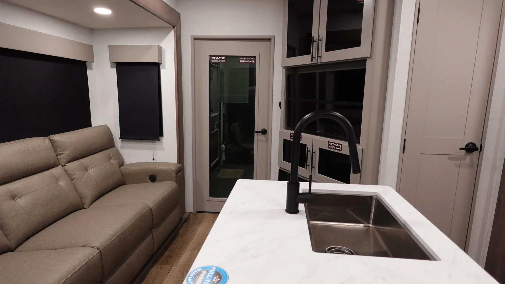 2026 Alliance RV Valor All-Access 32T13 - Photo 3