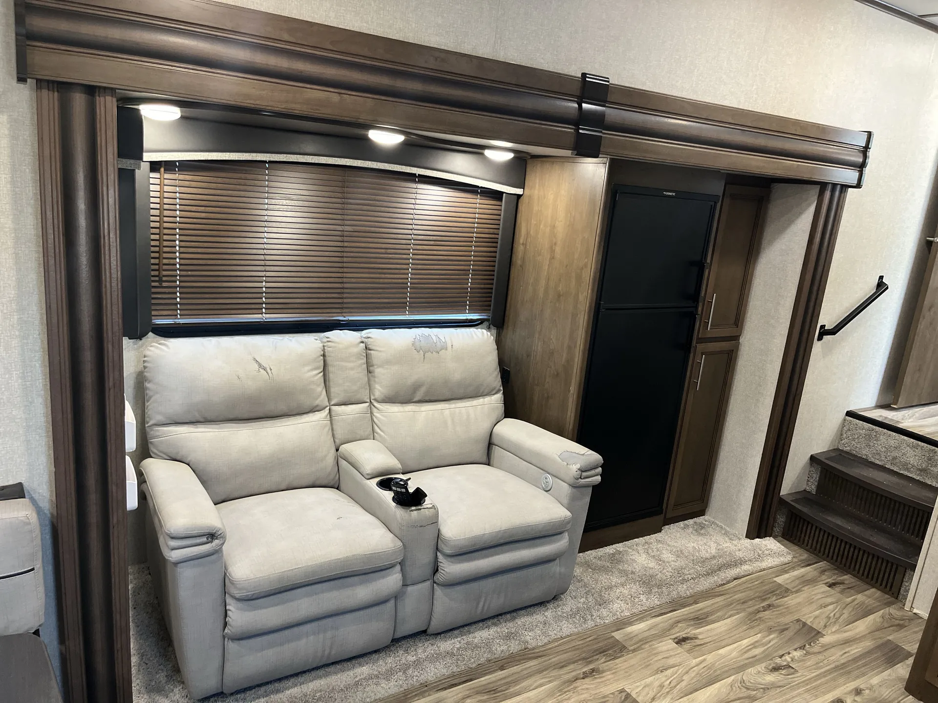 2020 Keystone Cougar Half-Ton 24RDS — living area main