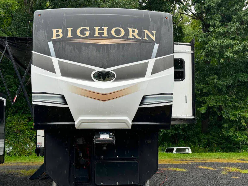 2021 Heartland Big Horn 3502SB - Photo 3