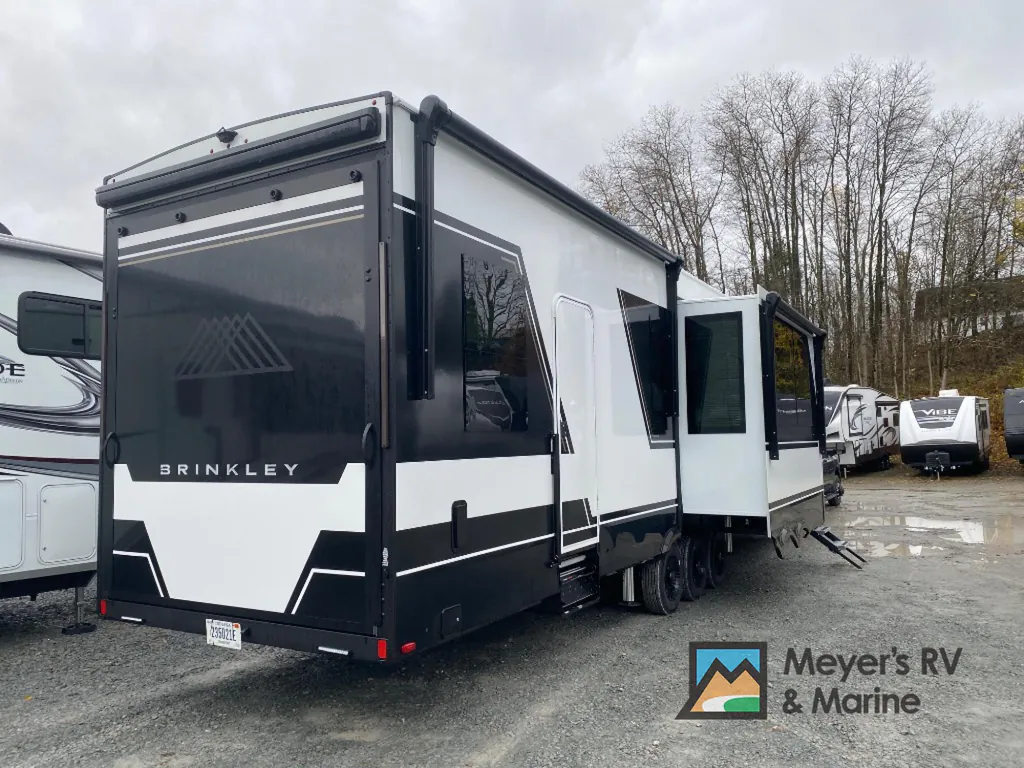 2026 Brinkley Model G 4100, Photos photo 5
