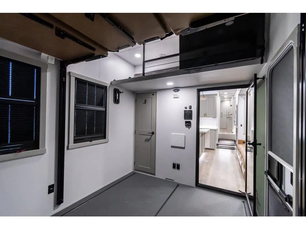 2025 Brinkley Model G 3500, Photos photo 30