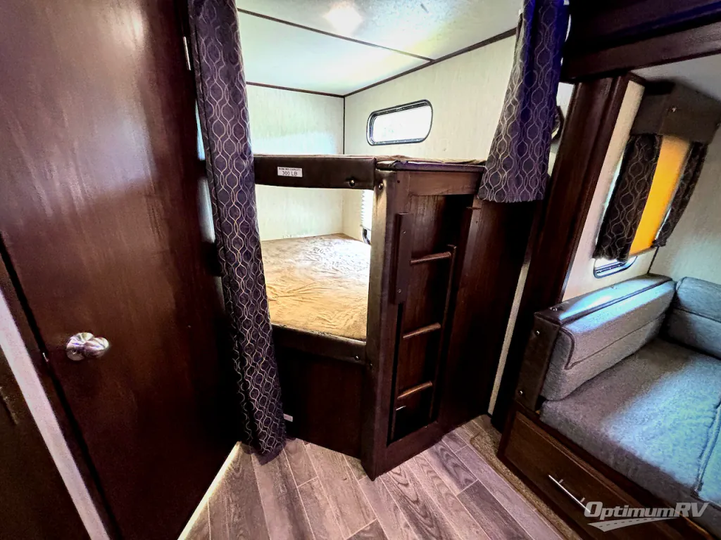 2019 Forest River Cherokee Alpha Wolf 26DBH-L, Photos photo 12