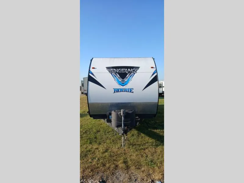 2019 Forest River Vengeance Rogue 25V - Photo 3