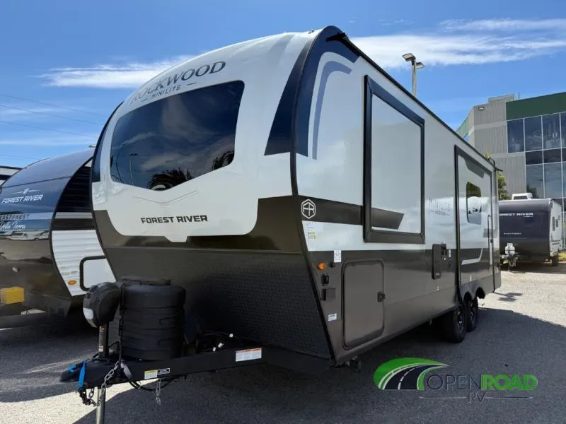 2027 Forest River Rockwood Mini Lite 2515S - Photo 3