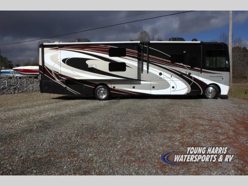 2016 Thor Motor Coach Challenger 37TB - Main photo