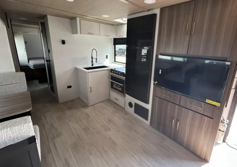 2027 Forest River Vibe 2900KB, Photos photo 5