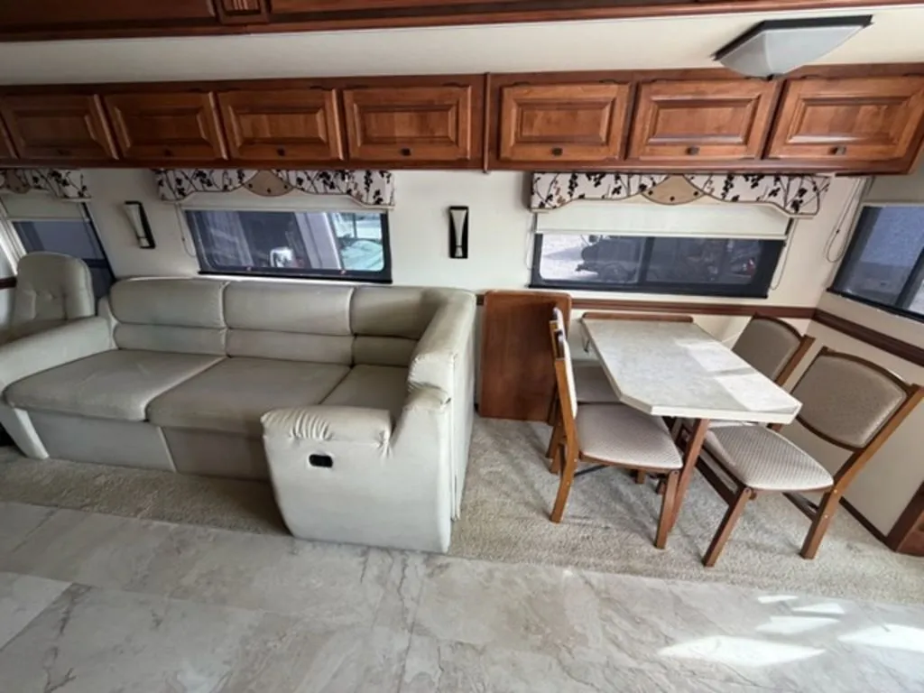 2013 Tiffin Motorhomes Allegro 36 - Photo 3