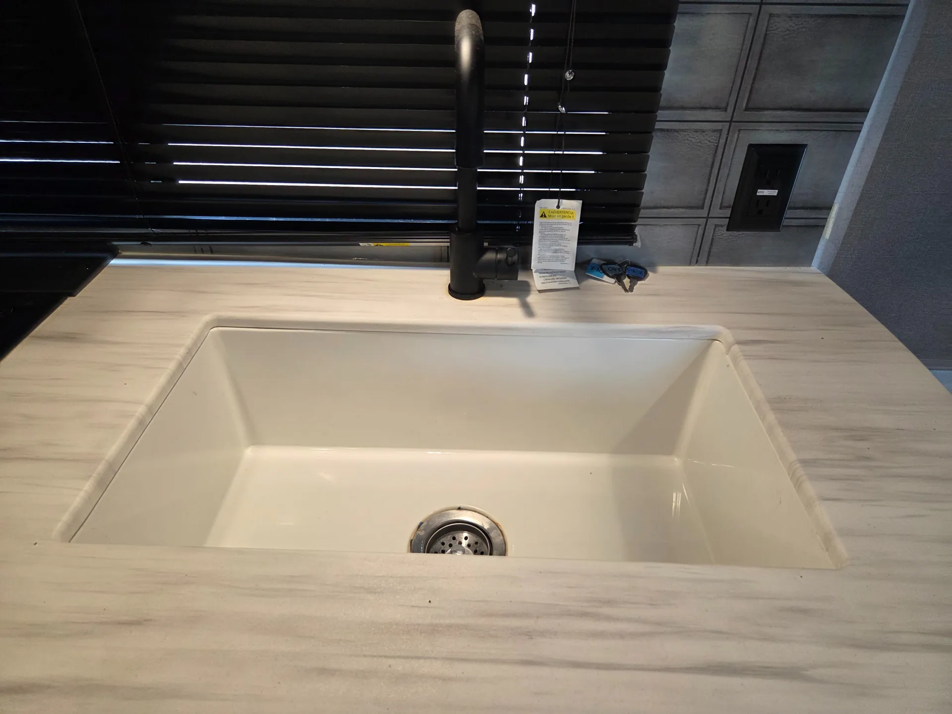 2023 Forest River Wildwood X-Lite 261BHXL — Photo 7