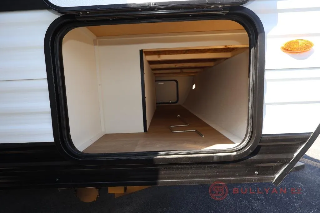 2026 Grand Design Transcend One 151RB - Photo 3