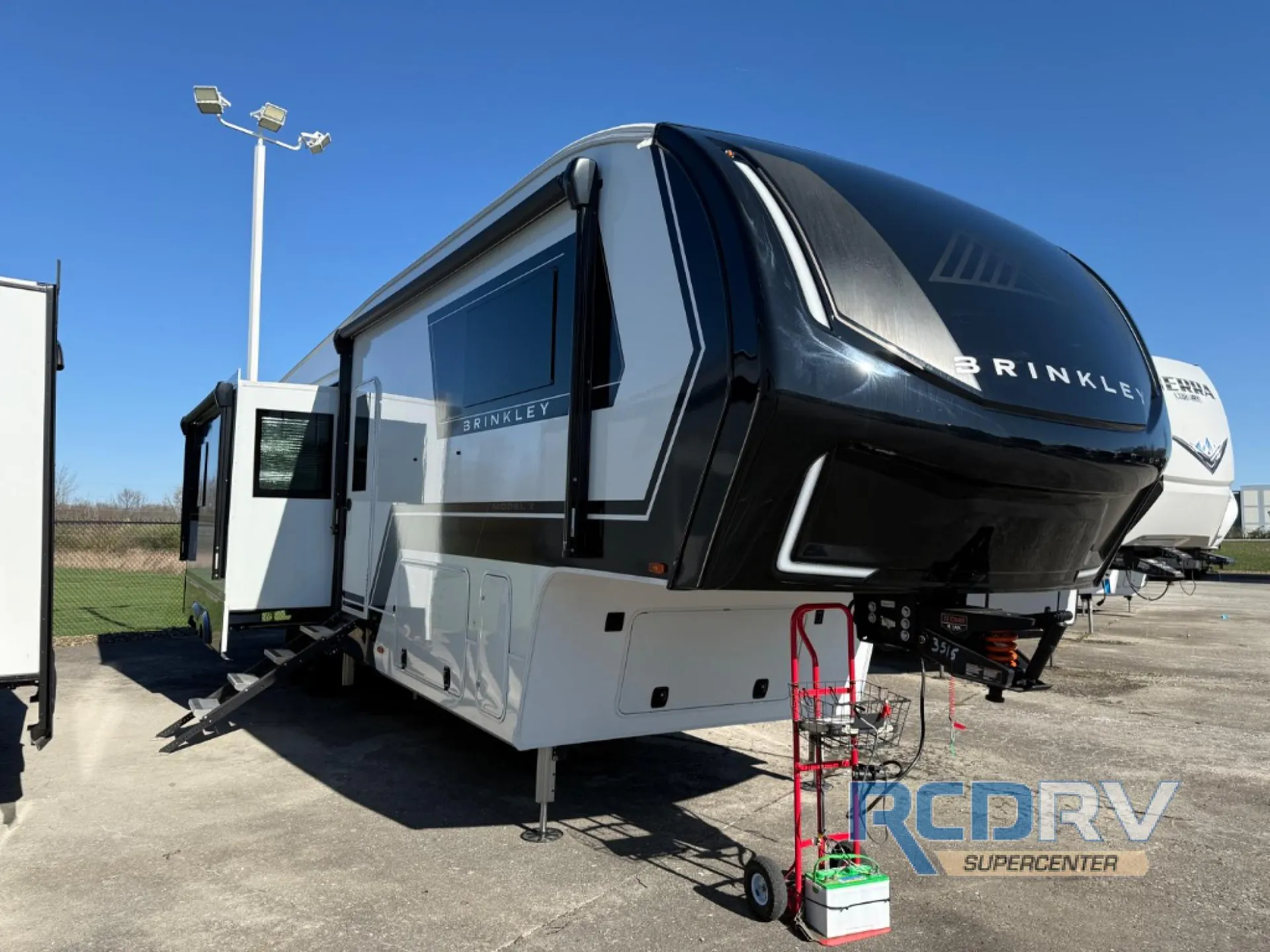 2025 Brinkley Model Z 3515 - Photo 2