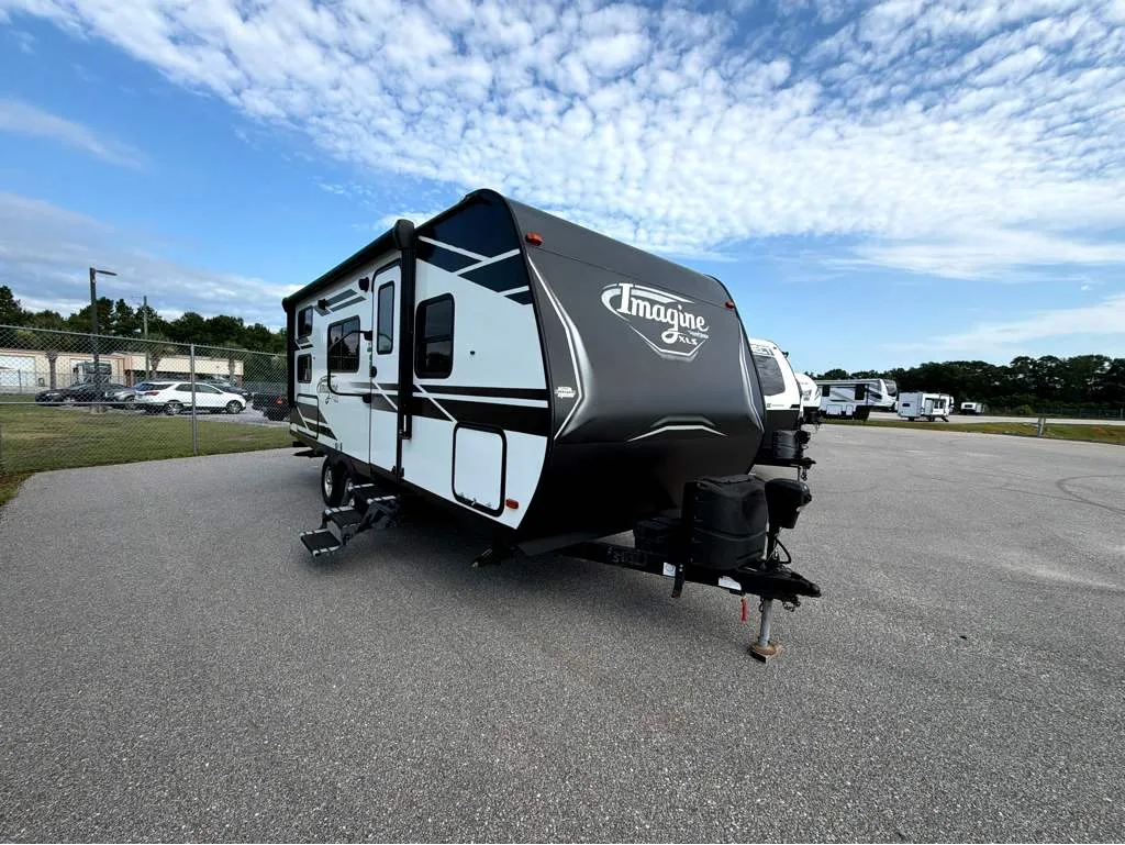 2021 Grand Design Imagine XLS 21BHE - Photo 2