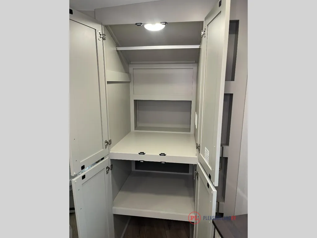 2026 Brinkley Model Z 3420, Photos photo 24