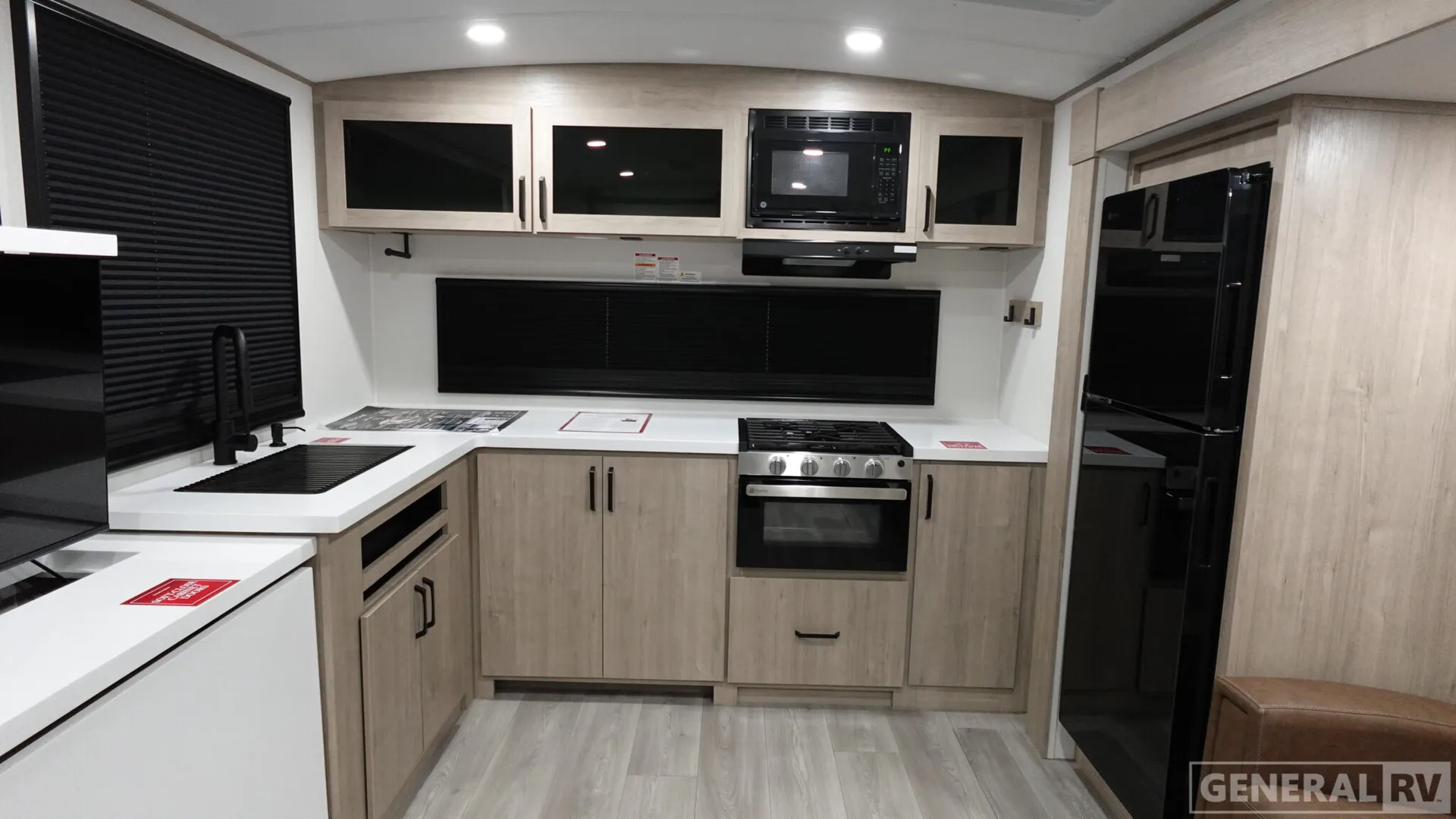 2026 Grand Design Imagine 2700BS - Photo 3