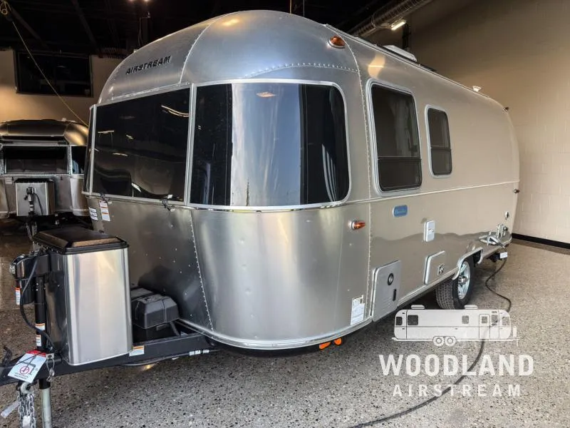 2026 Airstream Bambi 22FB - Photo 3