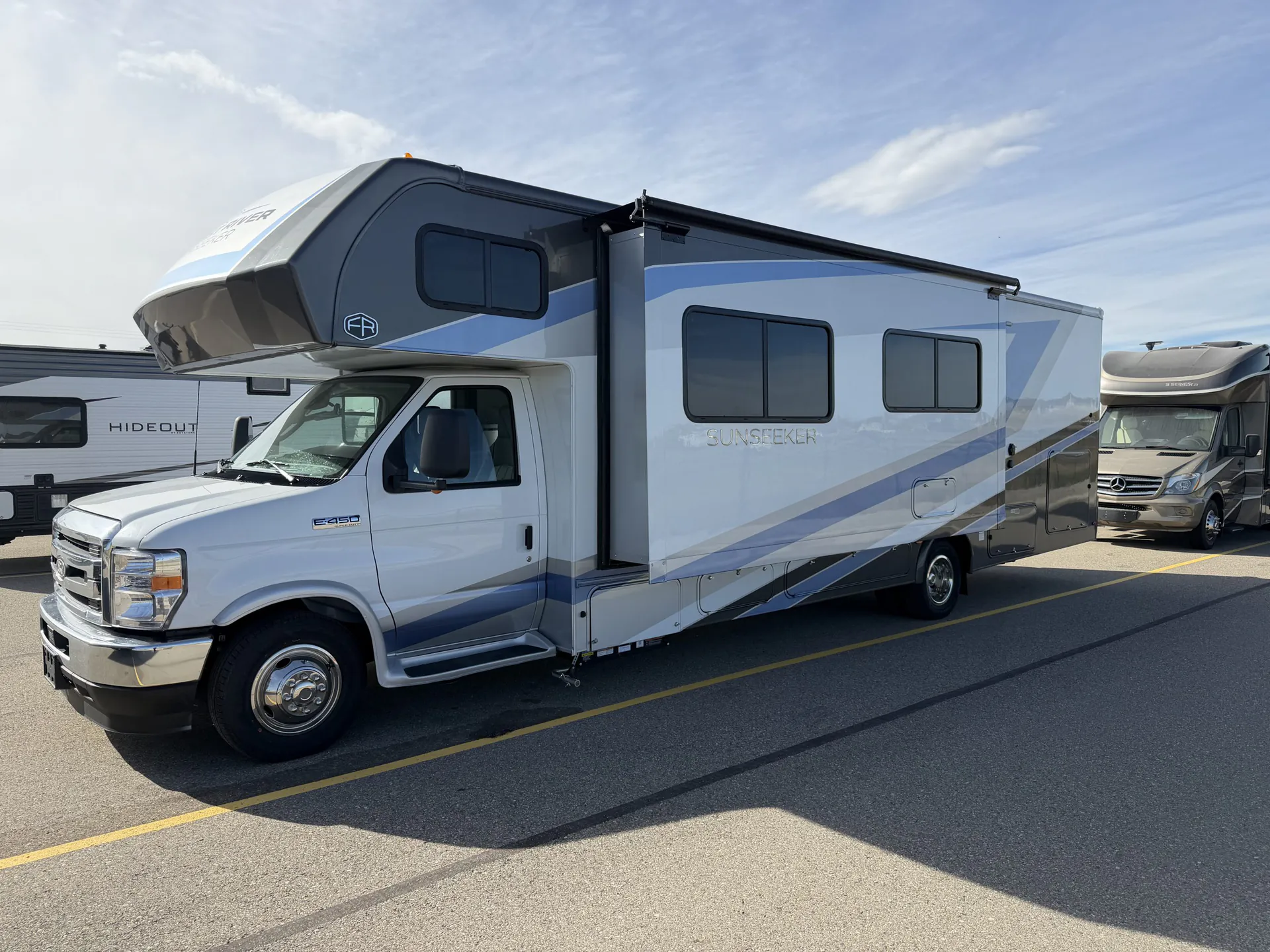 2027 Forest River Sunseeker 3010DS - Photo 3