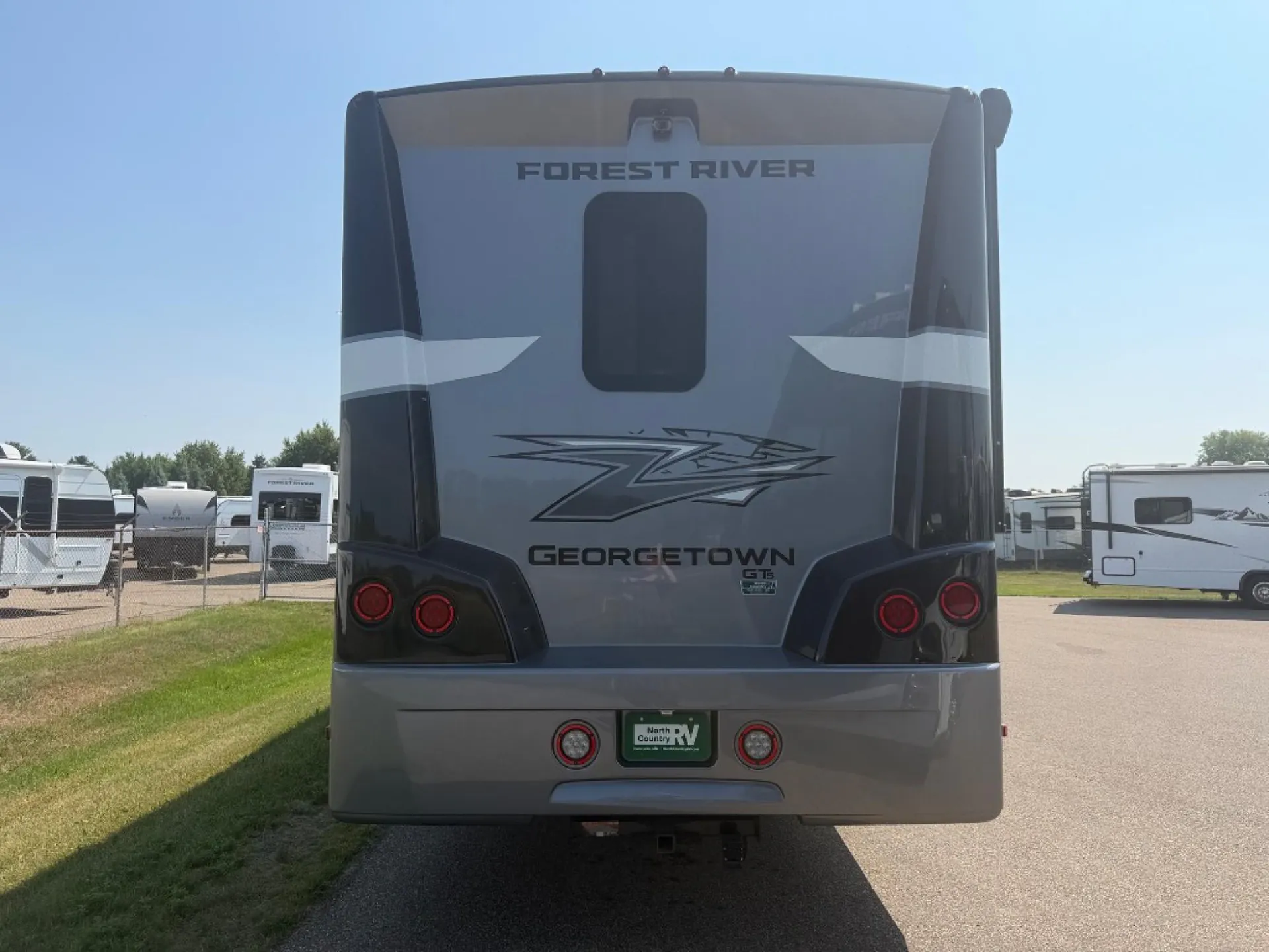 2026 Forest River Georgetown 5 Series GT5 34H5 — Photo 5