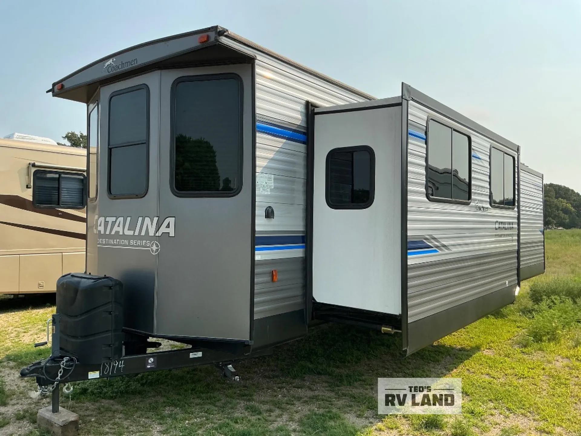 2020 Coachmen Catalina Destination 33FKDS - Photo 4