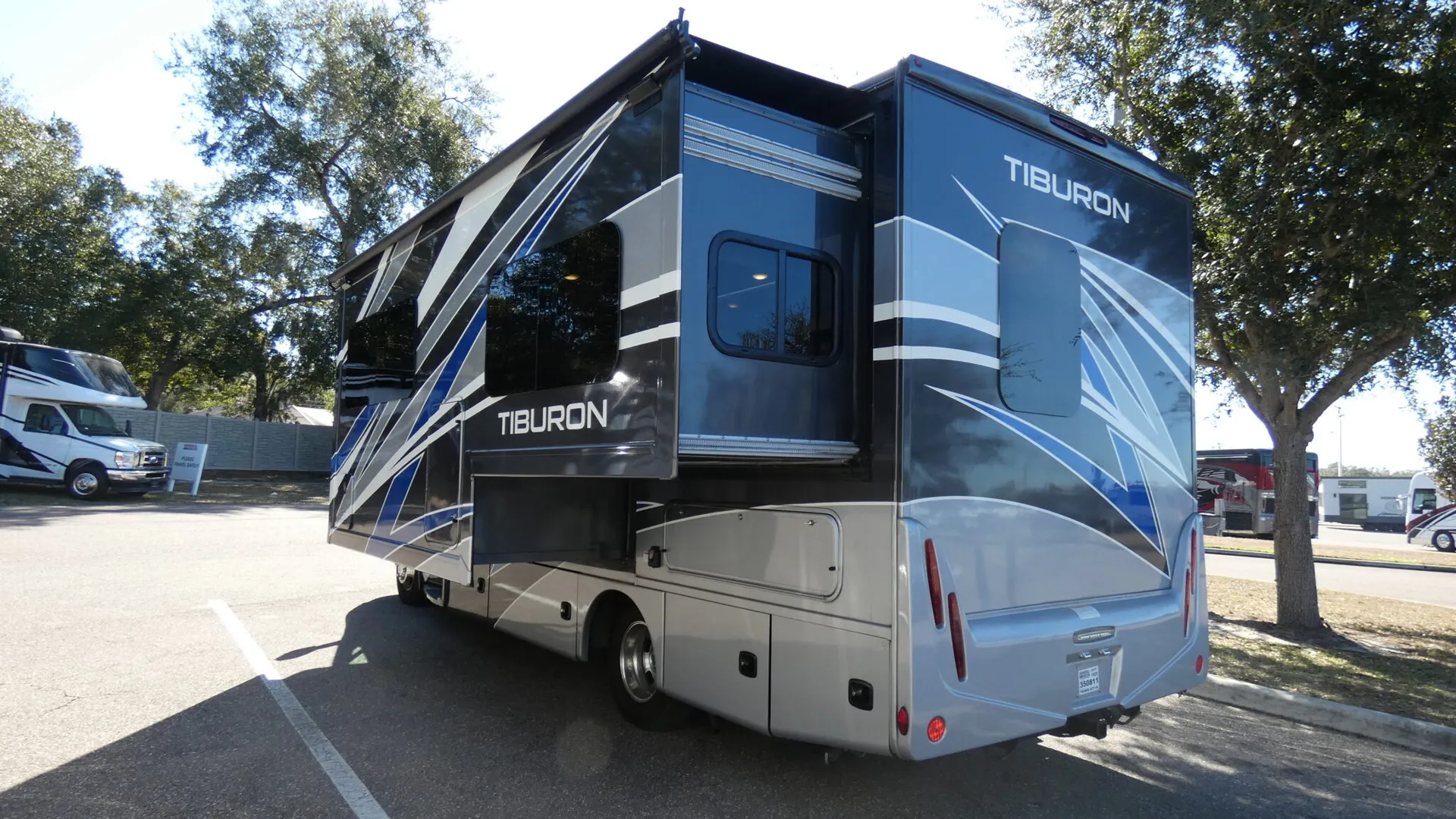 2023 Thor Motor Coach Tiburon Sprinter 24TT - Photo 4