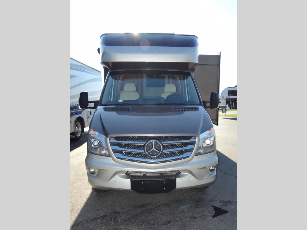 2019 Tiffin Wayfarer 24 FW, Photos photo 8