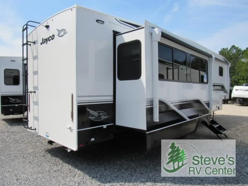 2026 Jayco Eagle 335LSTS - Photo 4