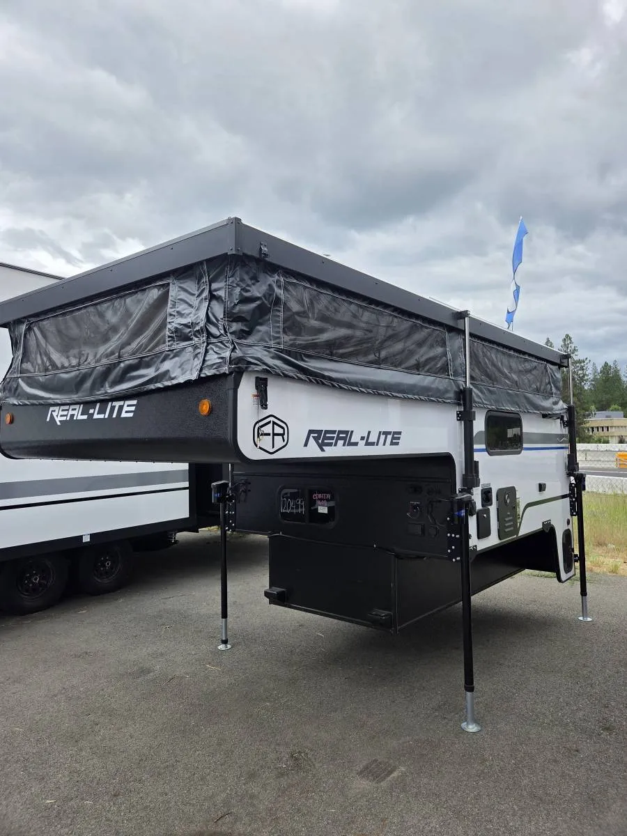 2026 Forest River RV Palomino Real-lite 1608 - Photo 3
