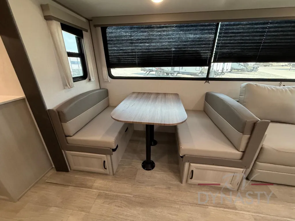 2027 Coachmen Catalina Legacy Edition 333DBDSCK, Photos photo 58