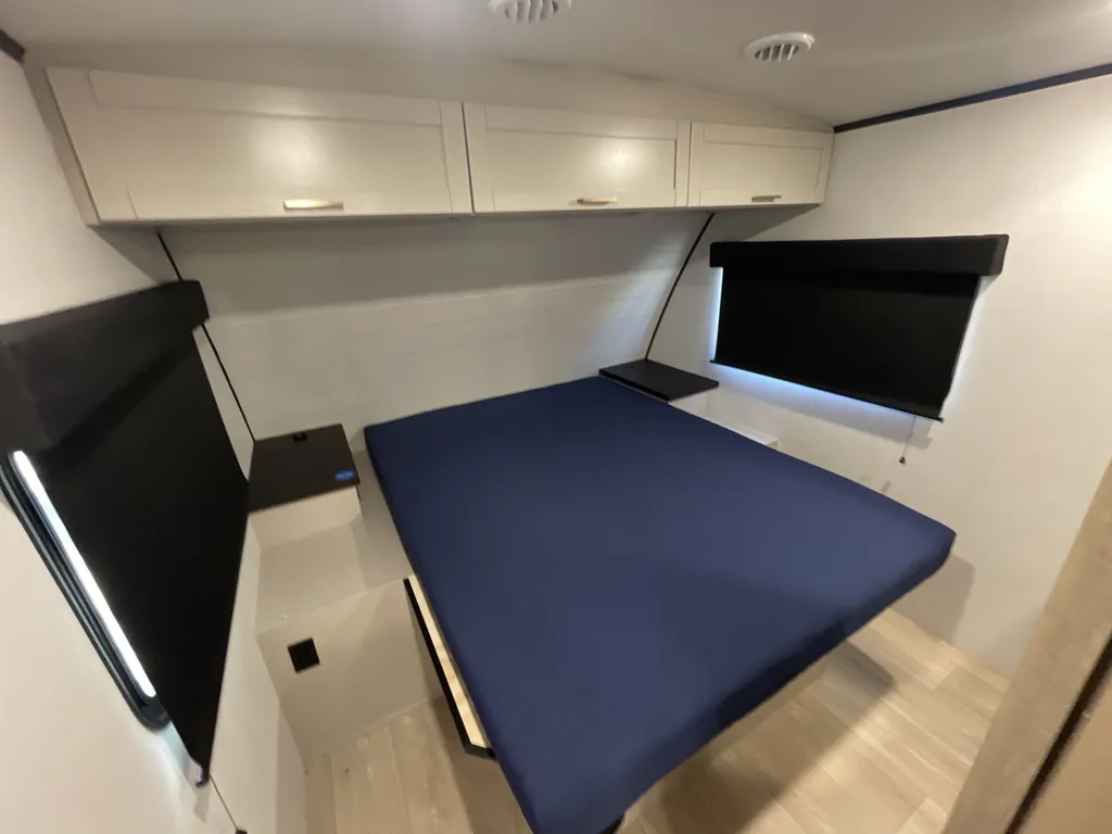 2027 Jayco Jay Feather 29BHB, Photos photo 15