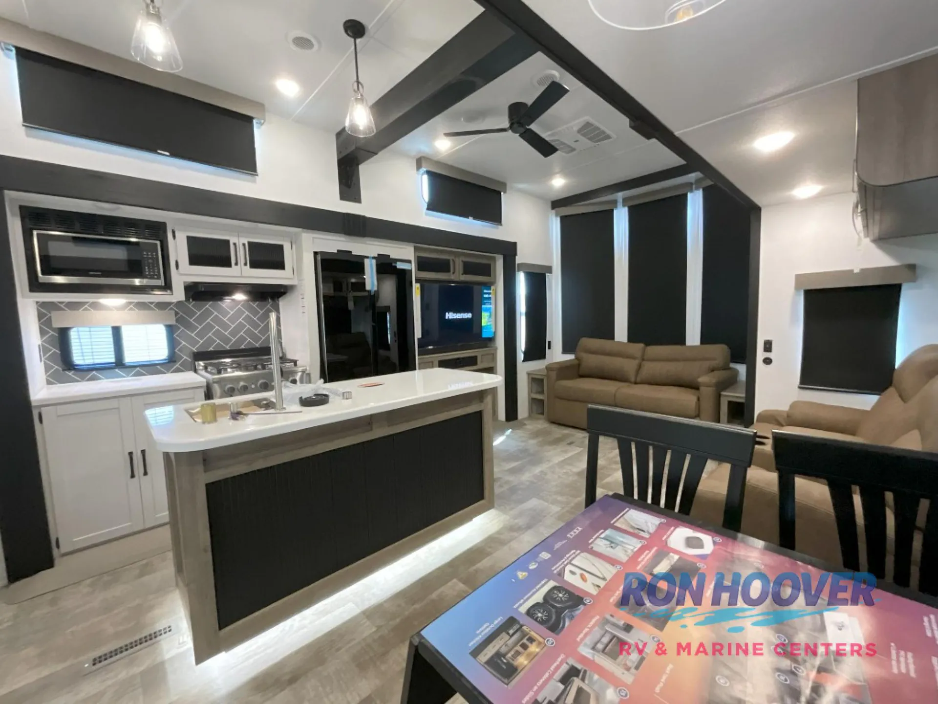 2026 Forest River Puma Vista 402LFT — Photo 6