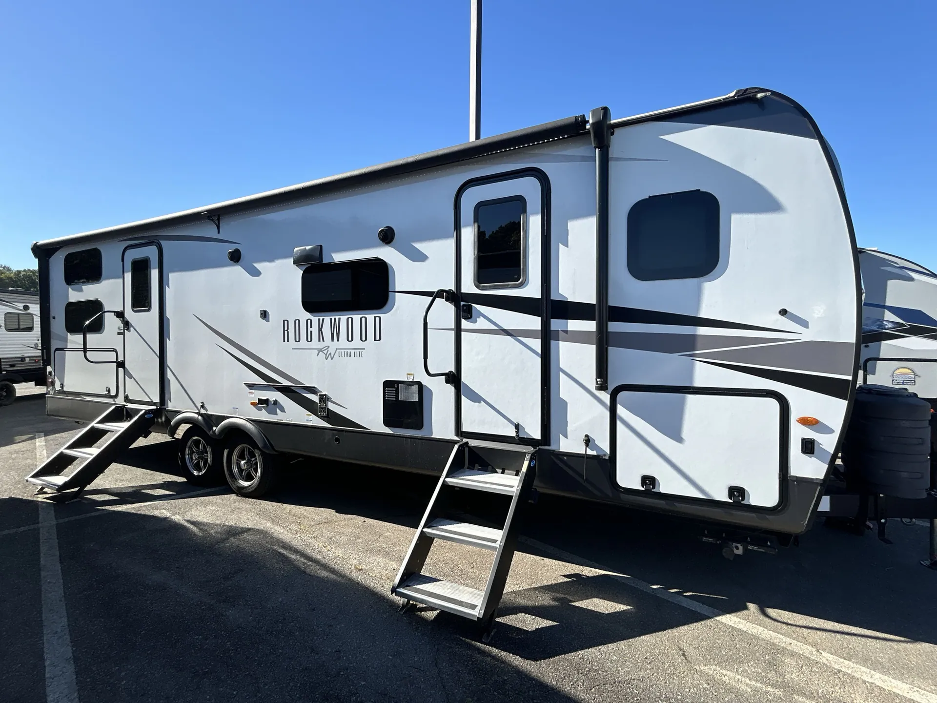2024 Forest River Rockwood Ultra Lite 2706WS — campside