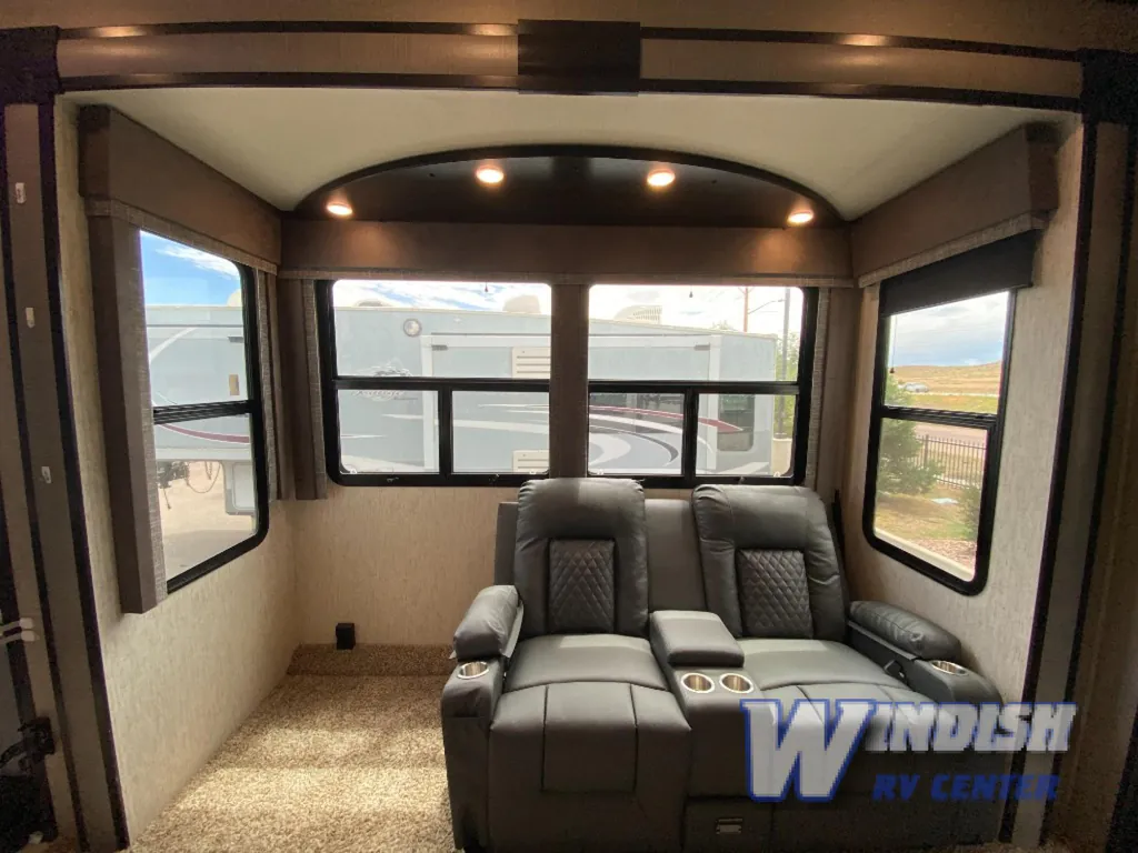 2018 Grand Design Momentum 351M, Photos photo 12