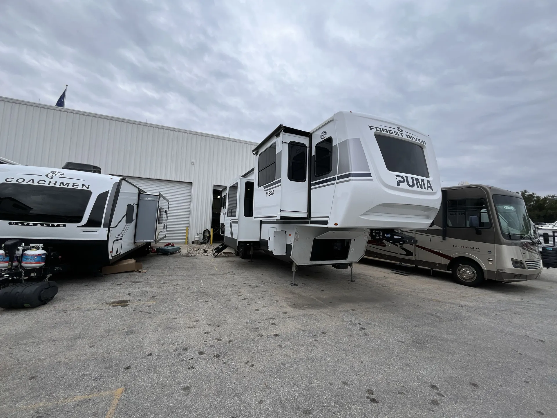 2026 Forest River Puma Mesa 389FLH - Photo 2