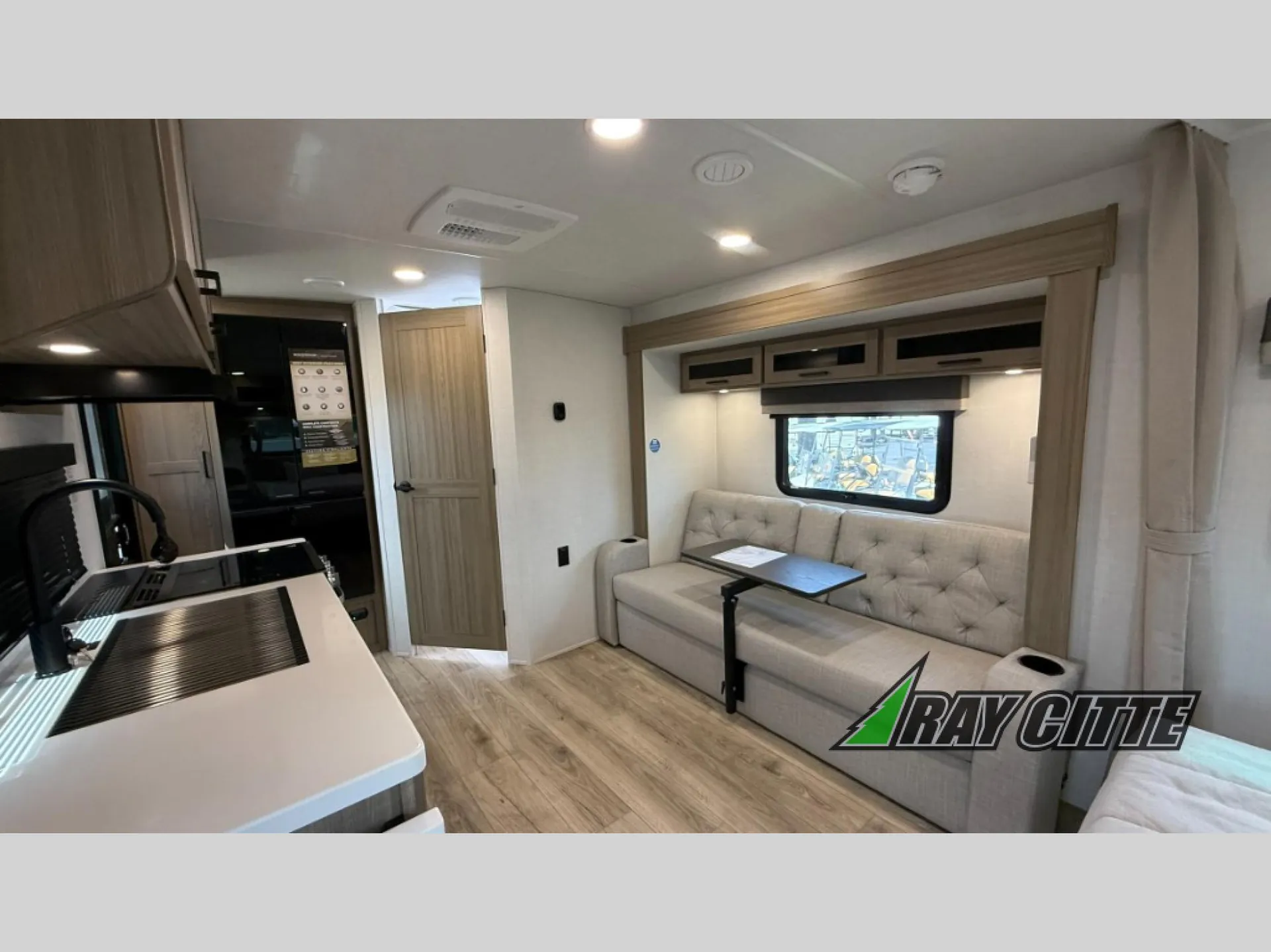 2027 Forest River Rockwood Mini Lite 2109S — Photo 6
